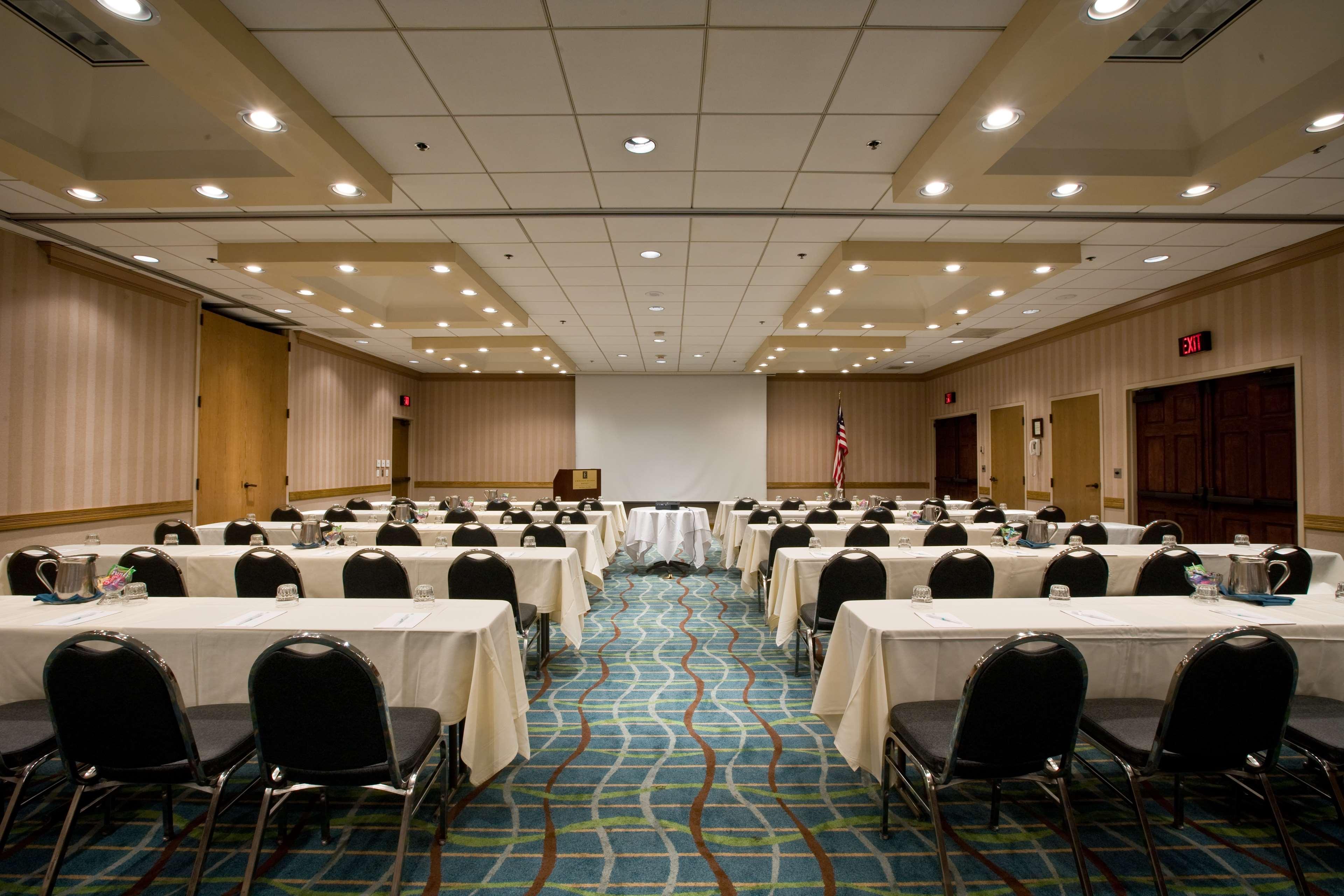 Embassy Suites By Hilton San Diego La Jolla Facilities photo